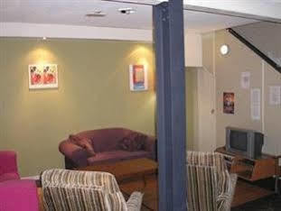 The Melbourne Connection Travellers Hostel 外观 照片