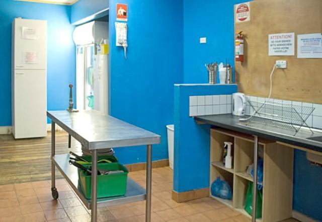 The Melbourne Connection Travellers Hostel 外观 照片